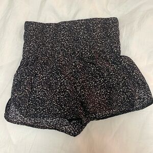 Free People “The way home” shorts S purple black over print